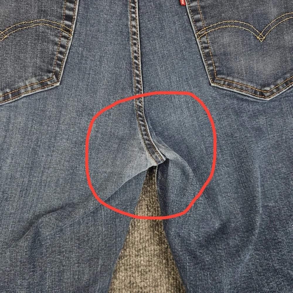 Levis measurements waist